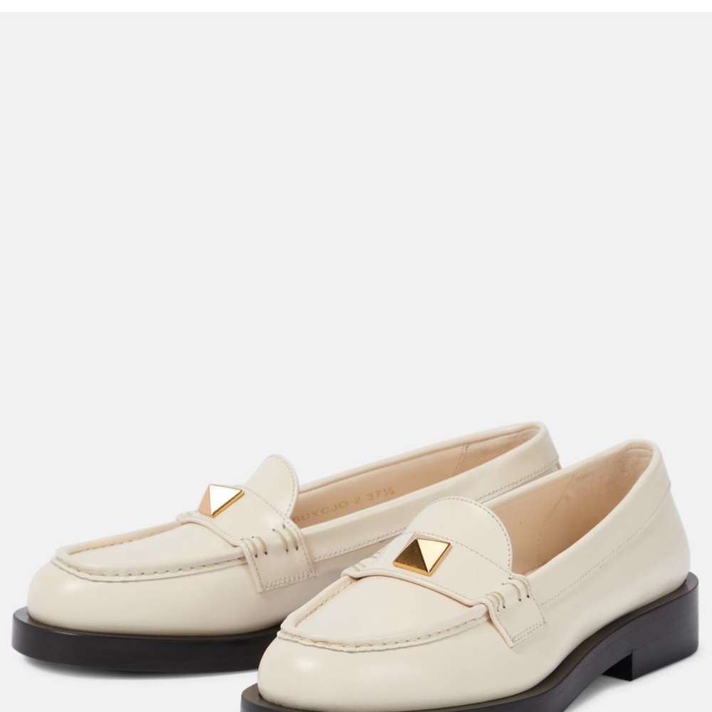 Valentino Garavani cream Loafers 37.5 excellent condition,worn only once